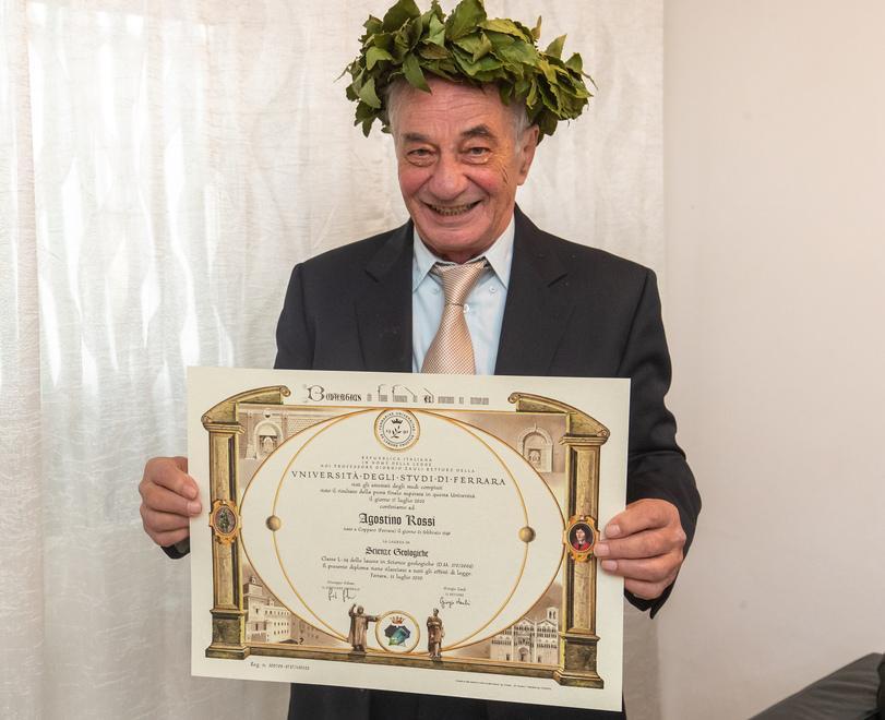 Ferrara, la laurea arriva anche dopo i settant’anni: «Non è mai troppo tardi per gli obiettivi» 