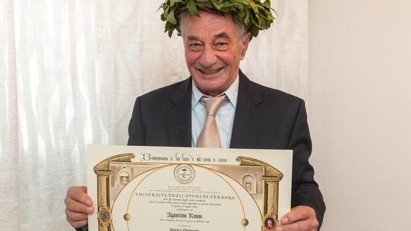 Ferrara, la laurea arriva anche dopo i settant’anni: «Non è mai troppo tardi per gli obiettivi»