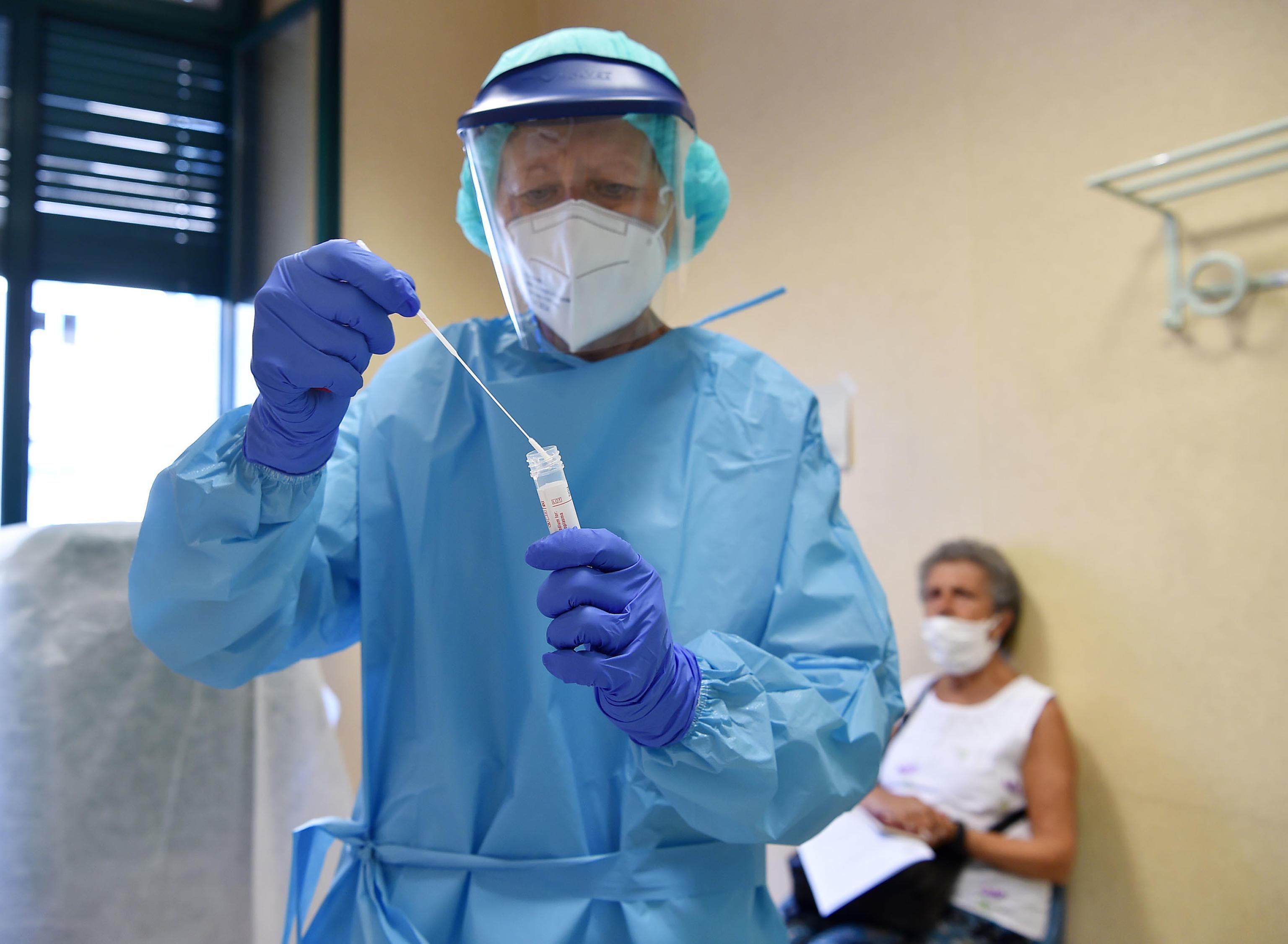 Coronavirus in Sardegna, una vittima a Sassari, in calo i nuovi positivi: 37