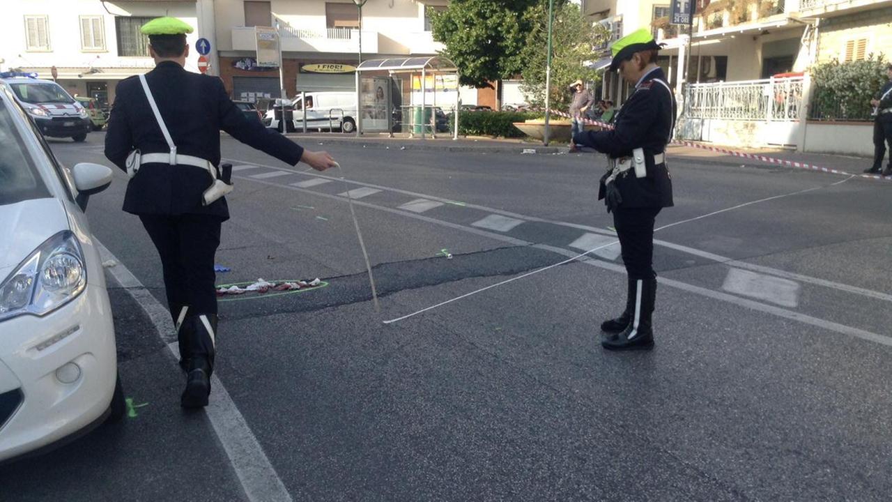I rilievi di un incidente stradale da parte della Polizia municipale (archivio)