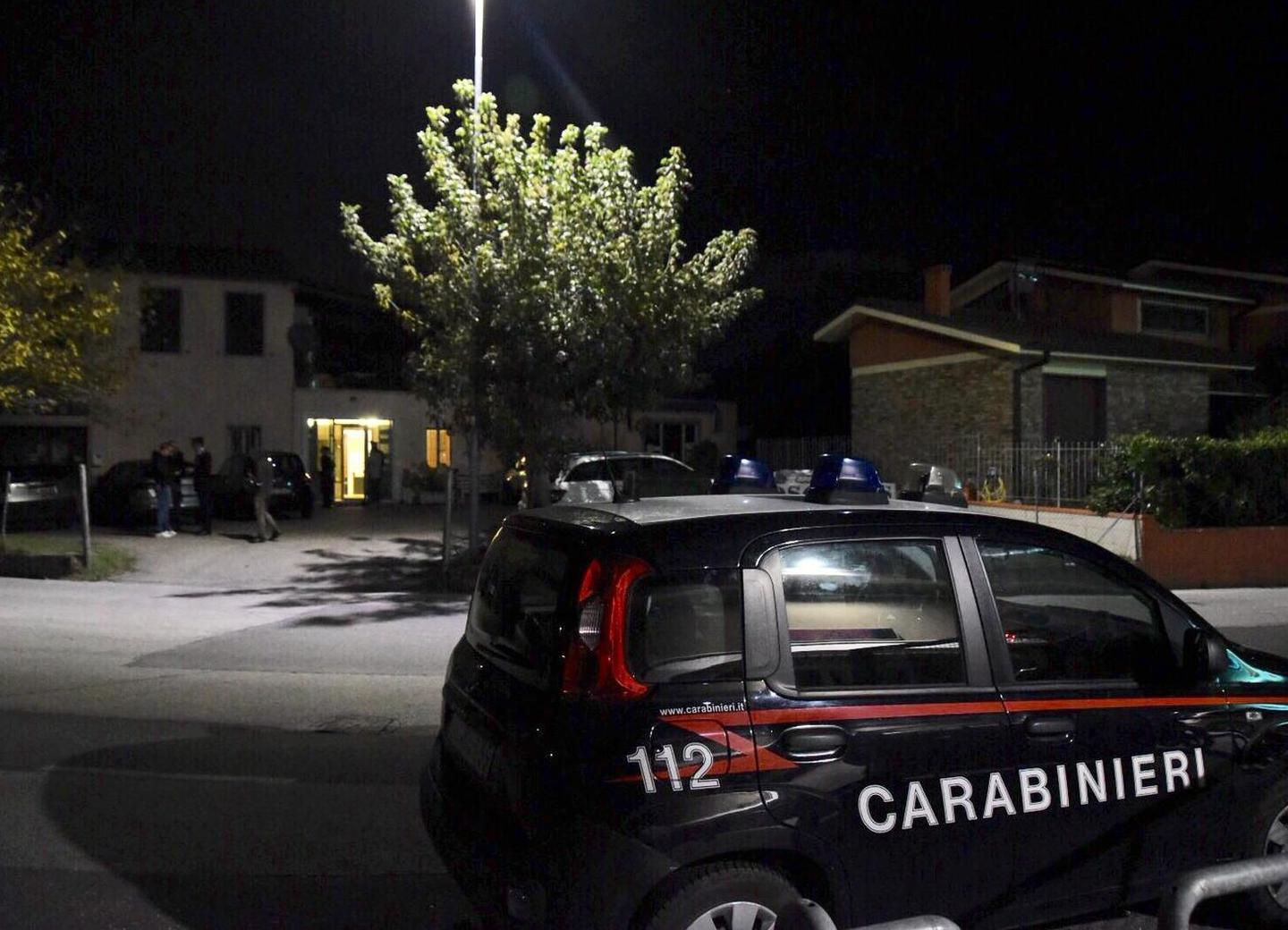 Rapinato un laboratorio, chiuse in bagno due impiegate 
