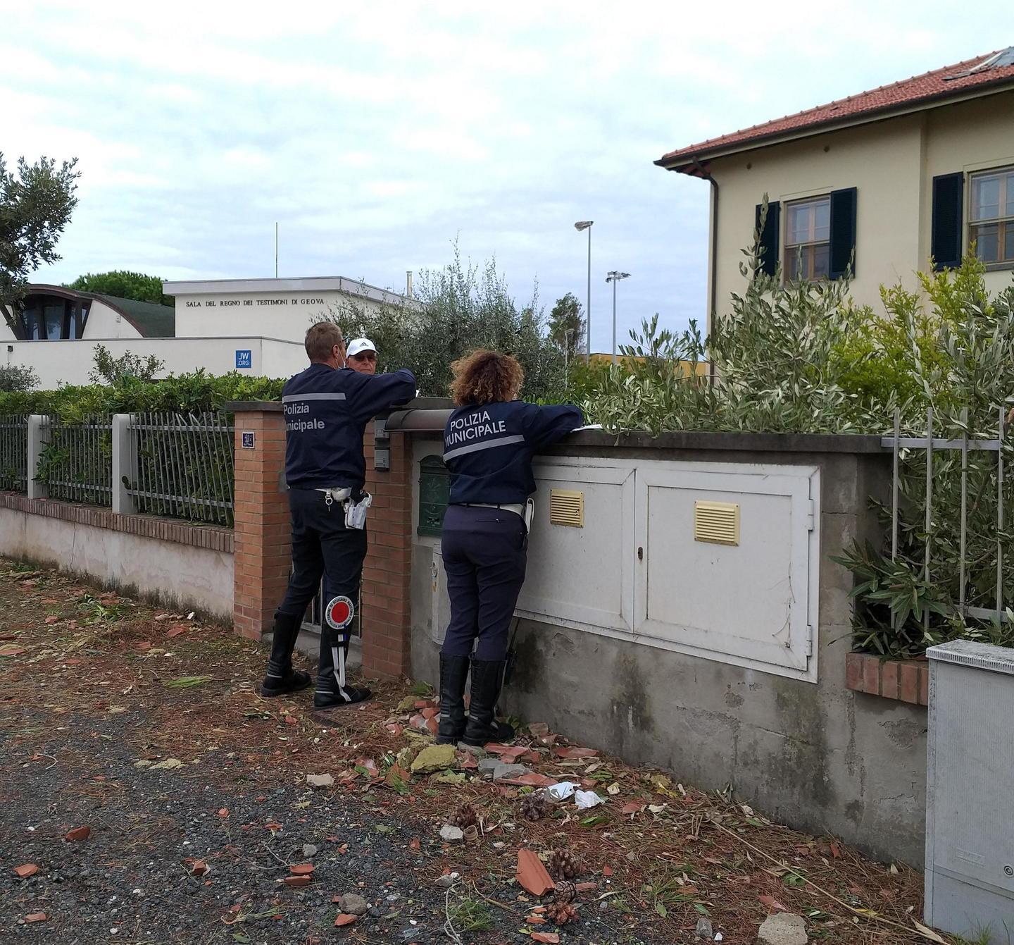 Ventotto famiglie fuori da casa per ora non si sa fino a quando 