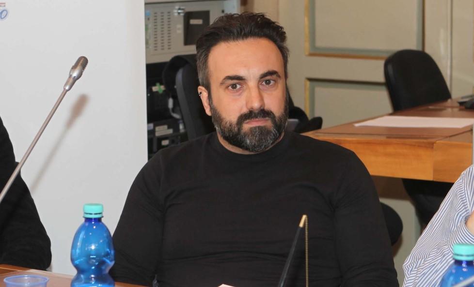 Billions, Fontanesi si difende «Solo dipendente di una ditta» 