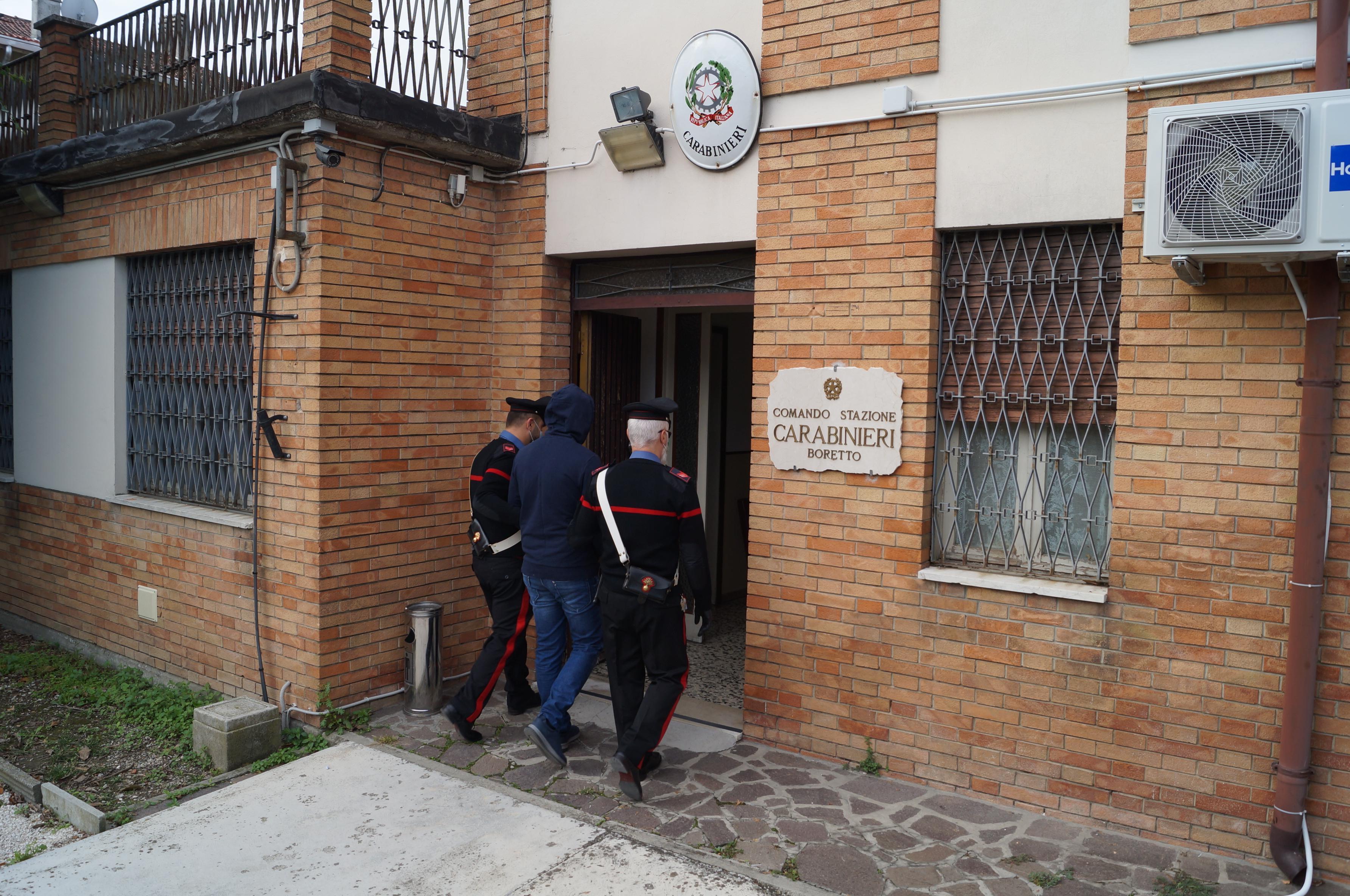 Ricercato in tutto il mondo per omicidio, arrestato a Boretto