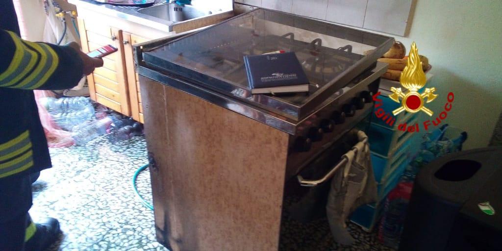 Olbia, esplode una cucina a gas: tre donne ferite