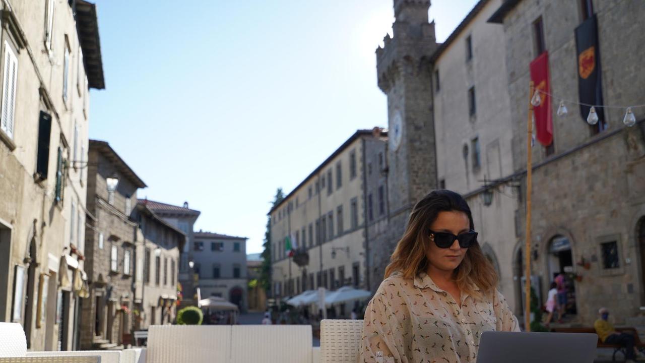 Santa Fiora è borgo smart working: incentivi a chi decide di trasferirsi