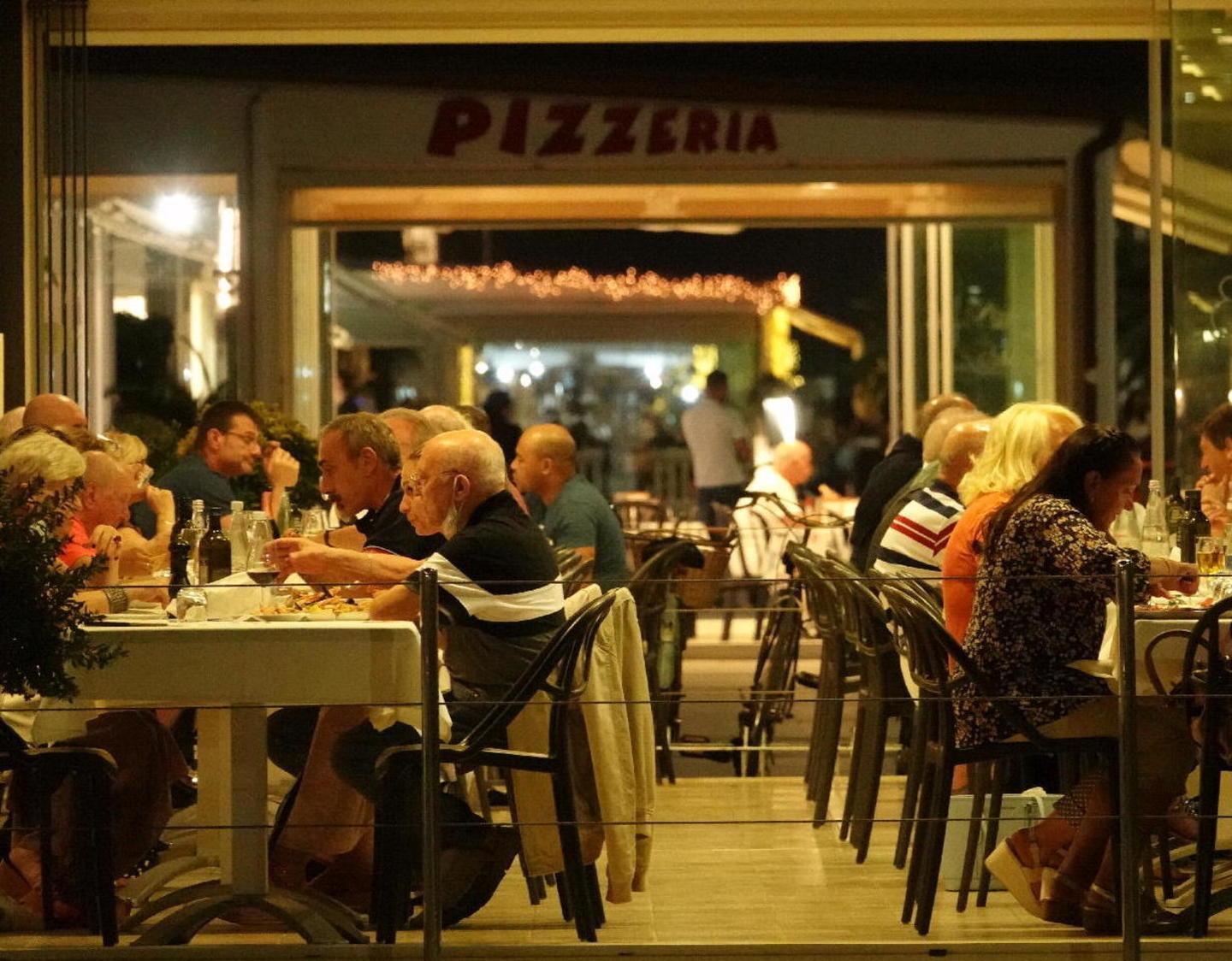 Il suolo pubblico a Camaiore resterà gratis anche in inverno per resistere al Covid 