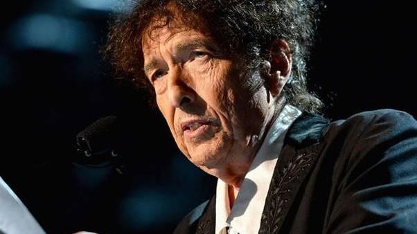 Bob Dylan, un dj a sorpresa «Scelgo le migliori musiche dedicate all’amato whisky»
