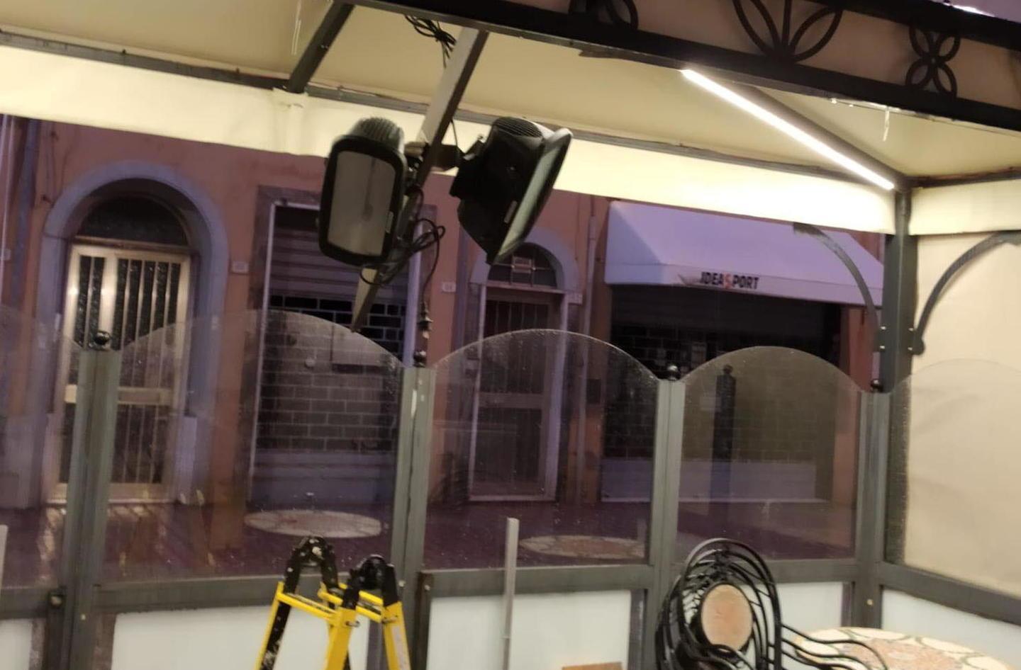 Atto vandalico Il gazebo non si potrà riscaldare