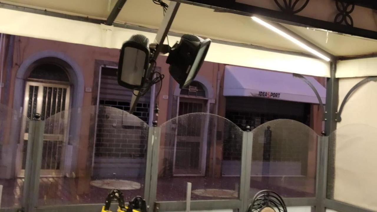 Atto vandalico Il gazebo non si potrà riscaldare