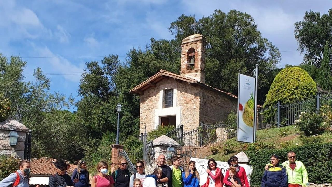 In sessanta a passo d’uomo per il trekking del sughero