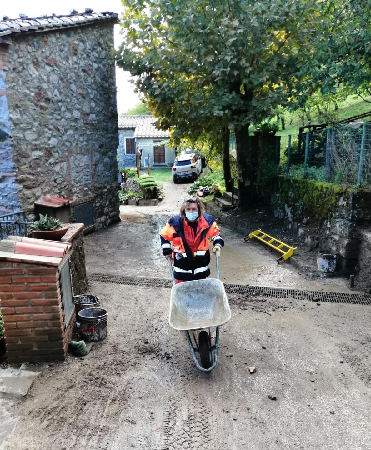 Fango e detriti nel borgo di Montieri, la Regione concede lo stato d’emergenza 