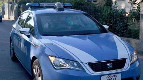 Nei boschi dello spaccio in taxi Finisce in manette per rapina