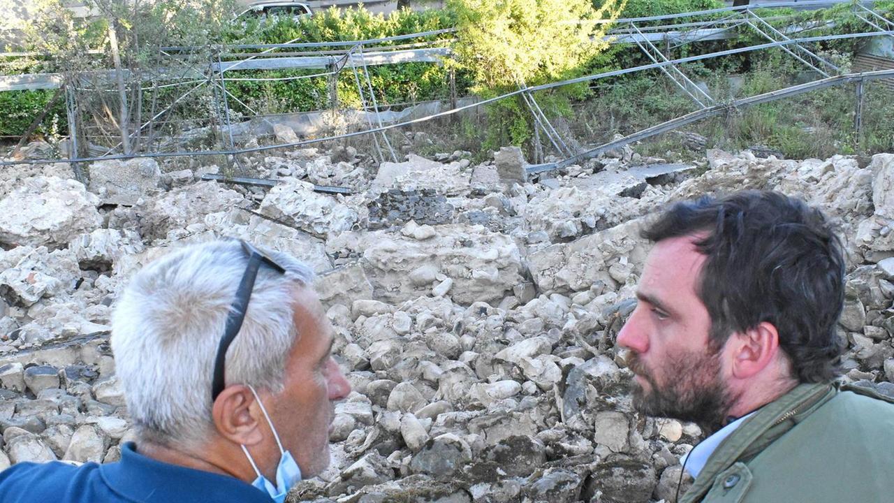 Il Comune vuole acquistare il terreno sotto il tratto distrutto