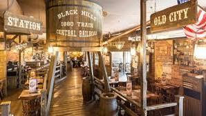 Old Wild West a caccia di cuochi e camerieri