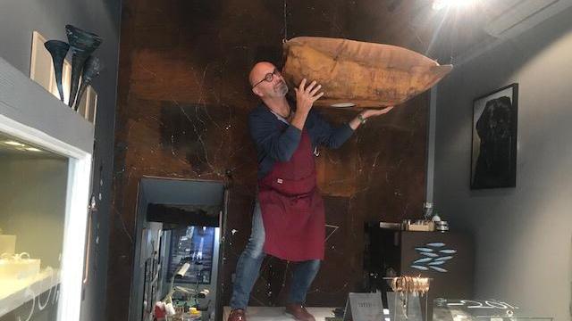 Chiude storico orafo del centro storico: "Non riconosco più la mia Pietrasanta"