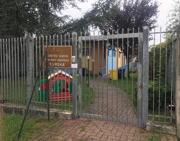 Il Comune ci ripensa non chiuderà il centro giochi per i bambini 