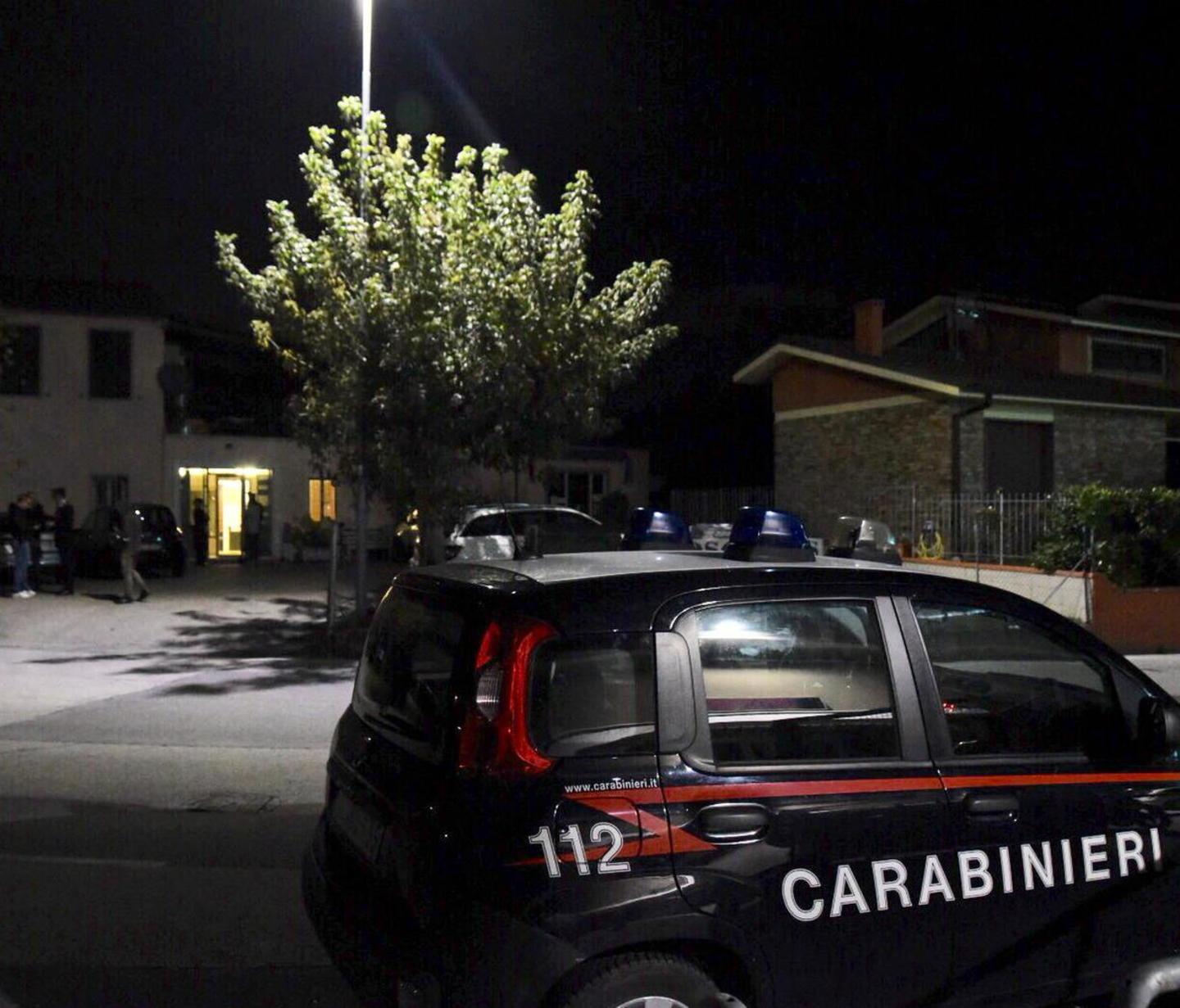 Mistero sulla banda che ha colpito il laboratorio 
