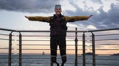 L’atleta paralimpico Lanfri cambia tre tipi di protesi per bici, corsa e trekking