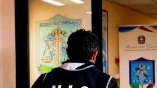 Evade dal carcere elbano, arrestato in stazione a Bologna