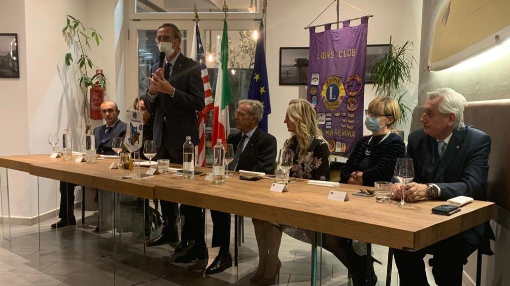 Conferenza sul Covid con il dottor Spagnesi e passaggio campana