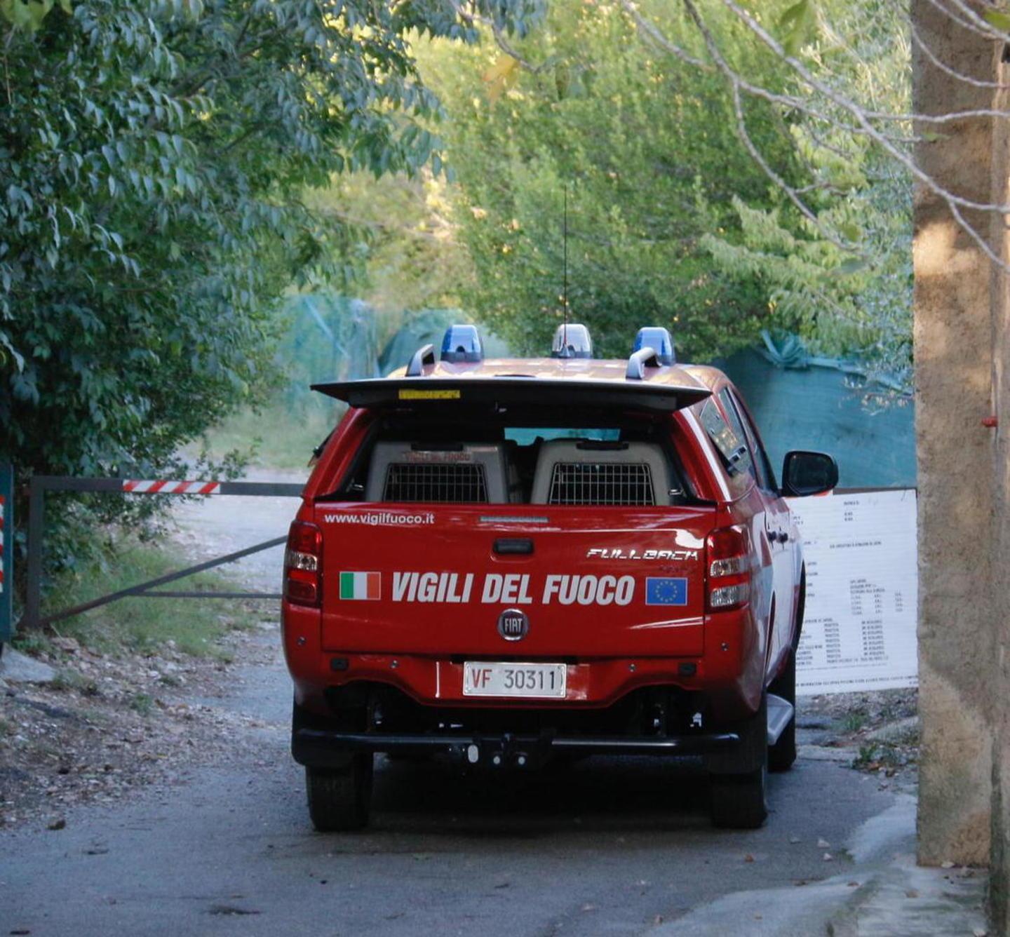 Precipita nel vuoto e muore a 35 anni 