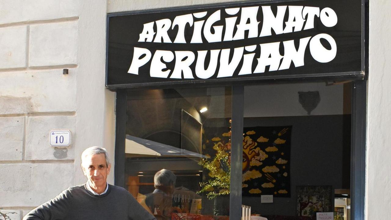 Chiude i battenti il negozio etnico di via della Madonna. Fu il primo in città
