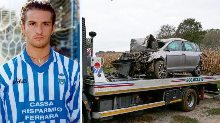 Simonluca Agazzone con la maglia della Spal e l'auto dopo lo schianto