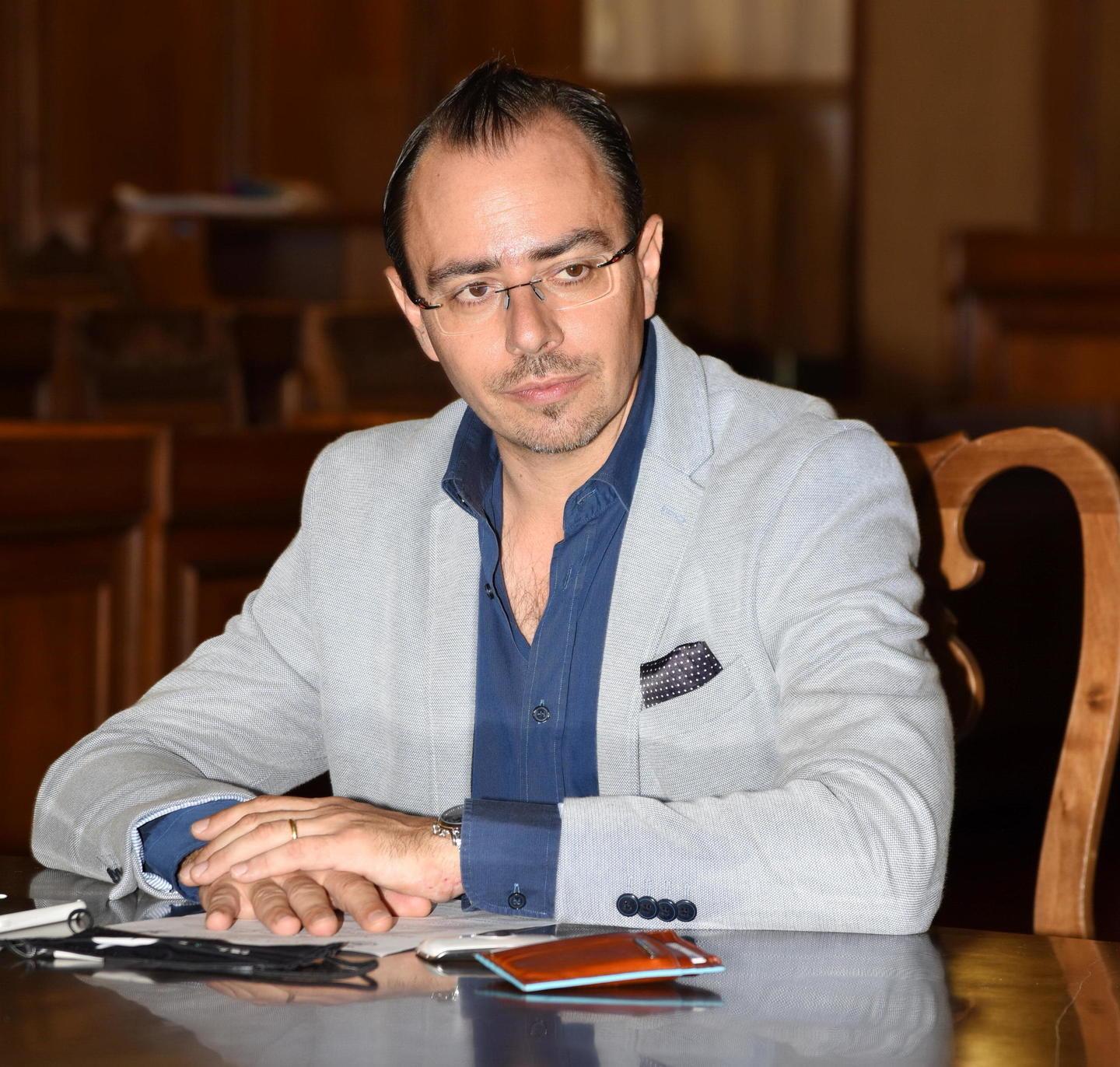 Dieci positivi alla Caravella «Nessun rischio per la città»