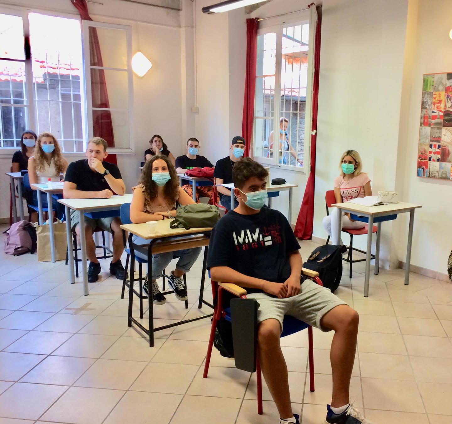 Via all’anno scolastico del Parini con mascherine, ingressi separati e l’idea di creare un corso sul vino