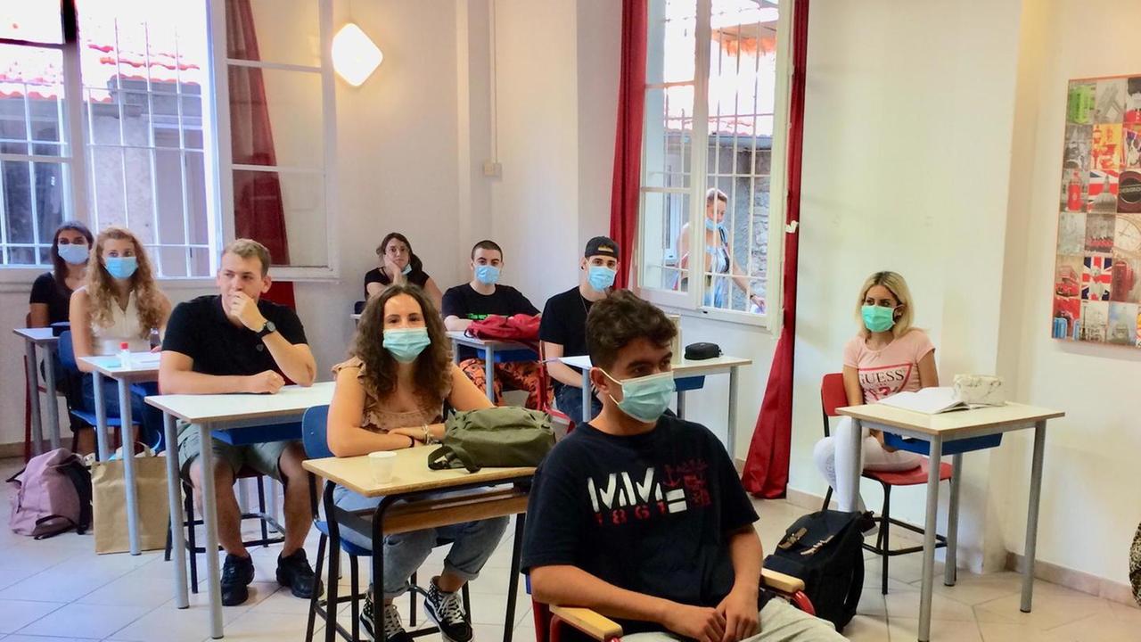 Via all’anno scolastico del Parini con mascherine, ingressi separati e l’idea di creare un corso sul vino