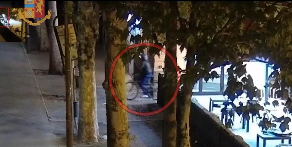 Modena Aggressioni, coltellate e fughe in auto Preso all’ospedale il rapinatore seriale 