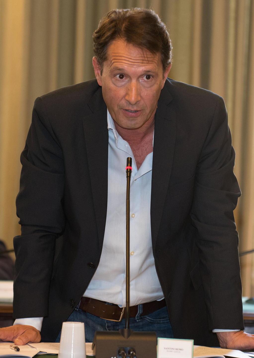 Santini: "Siamo già in clima elettorale. Io candidato? Ora faccio il tessitore" 