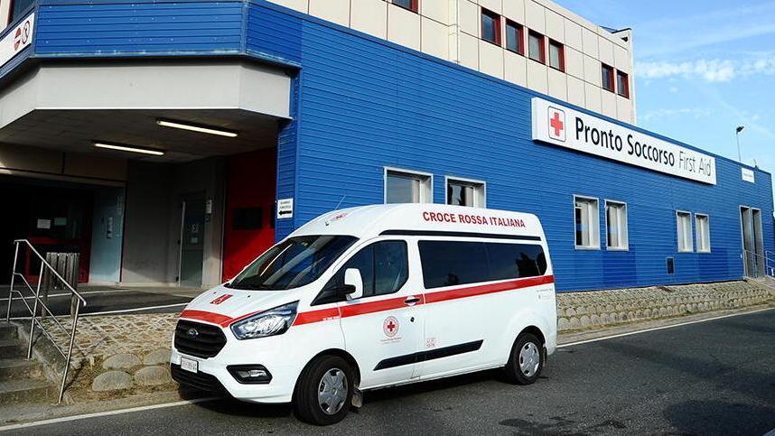 Oltre trenta chiamate per il trasporto notturno dall’ospedale di Cecina