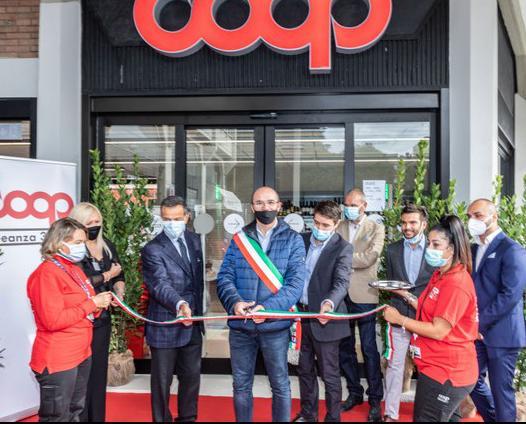 Ecco la nuova Coop È stata inaugurata ieri a Porta Castello 