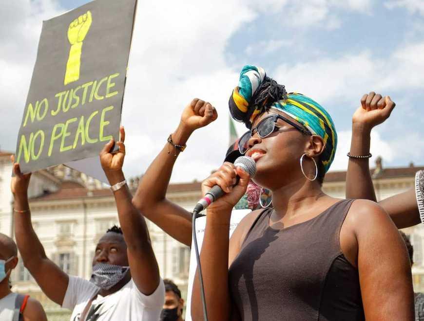 Torna Internazionale ed è subito festival «Serve stare insieme e guardarsi in faccia» 