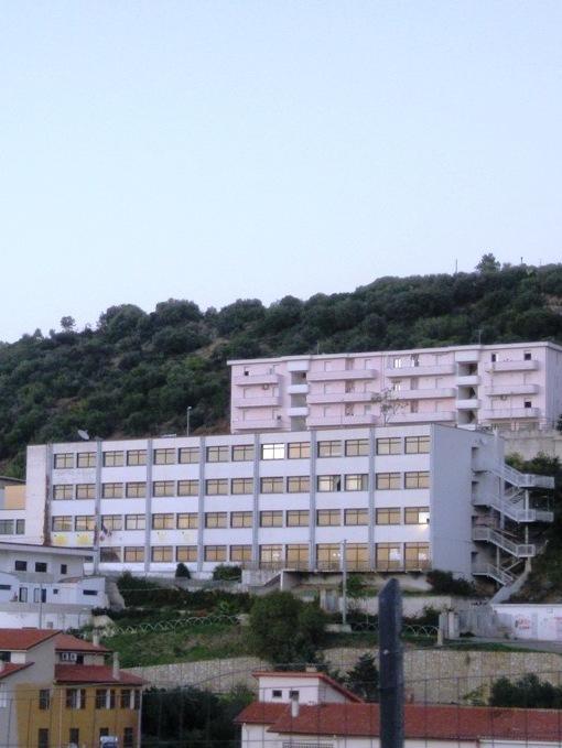 Ozieri, due positivi a scuola: licei chiusi 