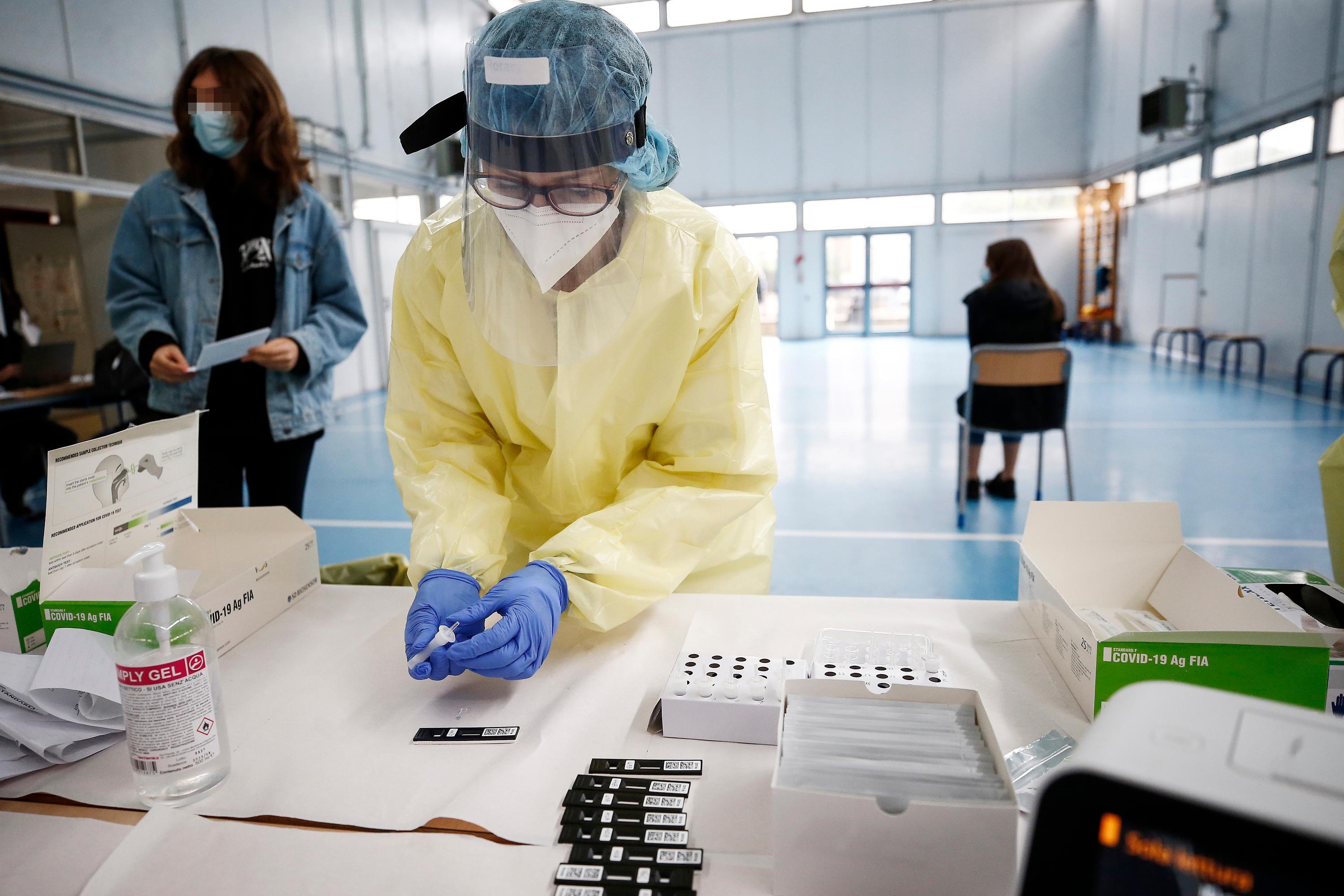 Coronavirus, due positivi e due ricoveri nel Ferrarese