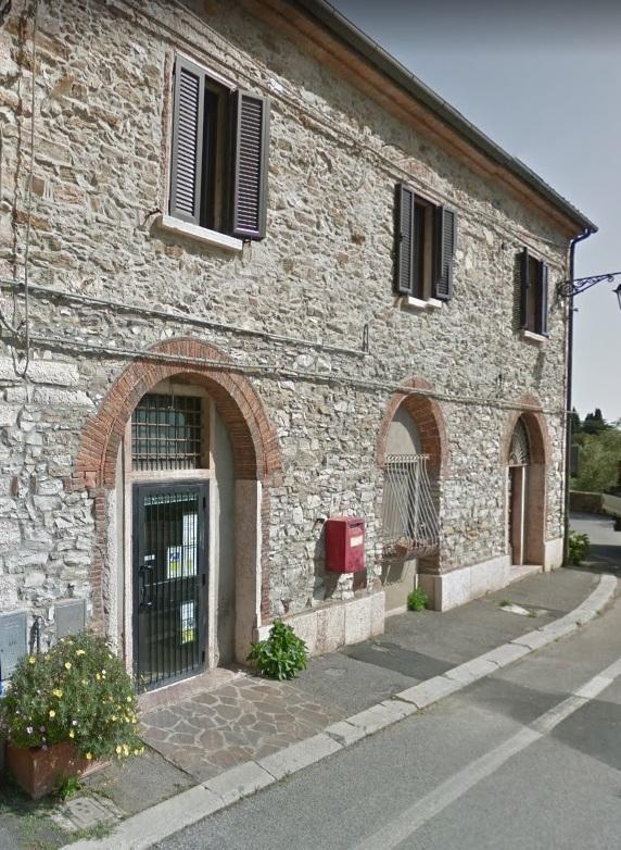 Rapina alle Poste: due banditi scappano con cinquemila euro 