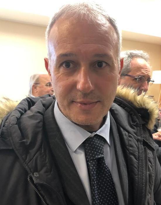 Minacce con la molotov: «Vai via da qui» 