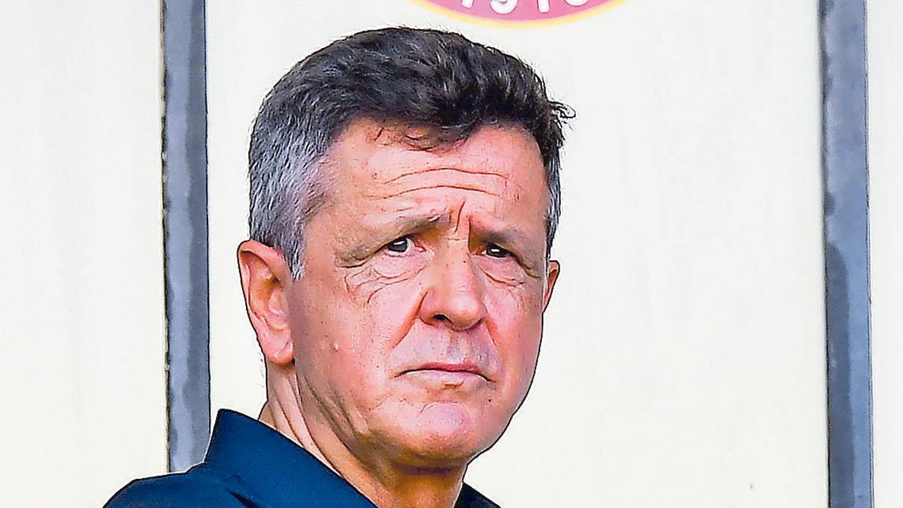 Livorno calcio, Navarra duro contro Cerea e Spinelli jr: "Mi vogliono far fuori" 