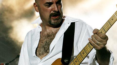 Morto a 56 anni Luciano Ghezzi, storico bassista di Ligabue e dei ClanDestino