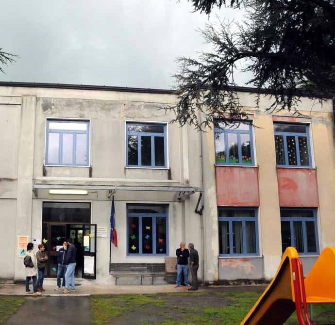 Alunno positivo, 39 persone in isolamento 