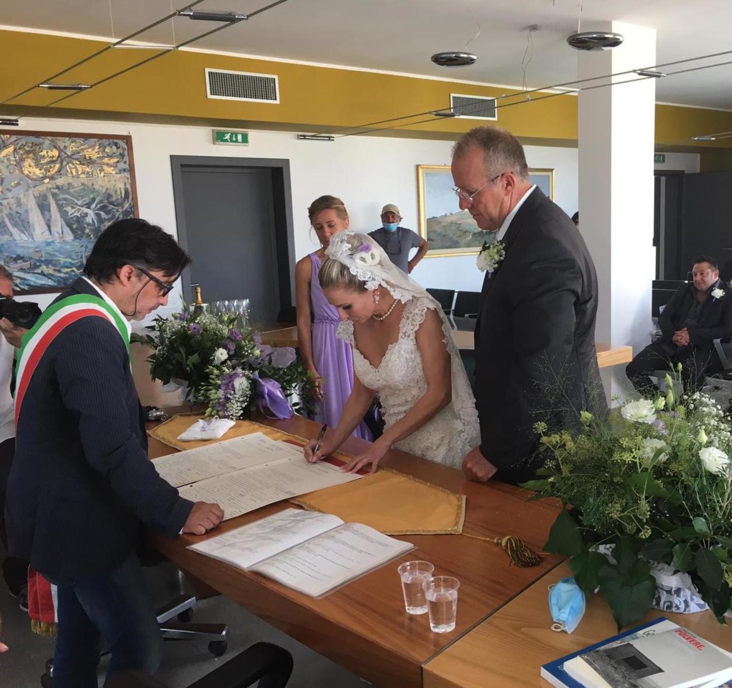 Il primo matrimonio civile con una cerimonia laica