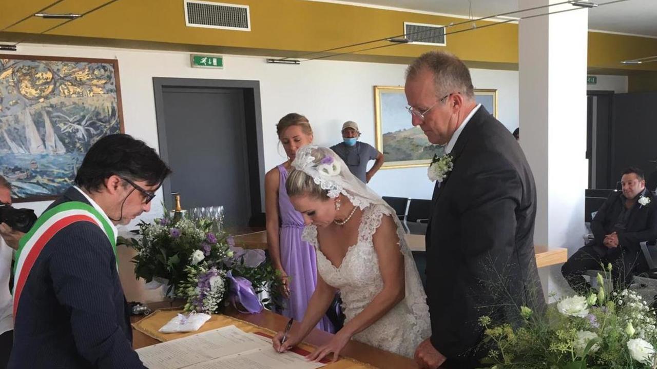 Il primo matrimonio civile con una cerimonia laica