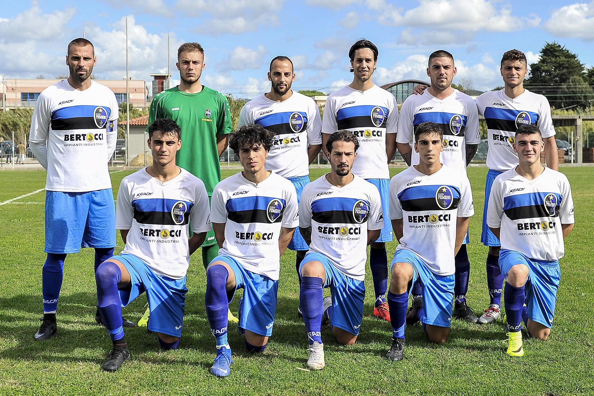 La formazione del Piombino scesa in campo domenica a Livorno contro il Picchi