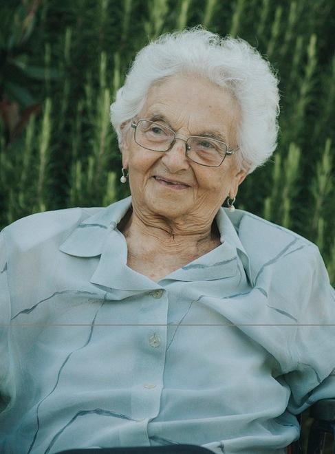 Luciana Borghi, che per oltre 50 anni ha gestito assieme al marito Ivaldo Marchiò il bar tabaccheria di Fontana di Rubiera