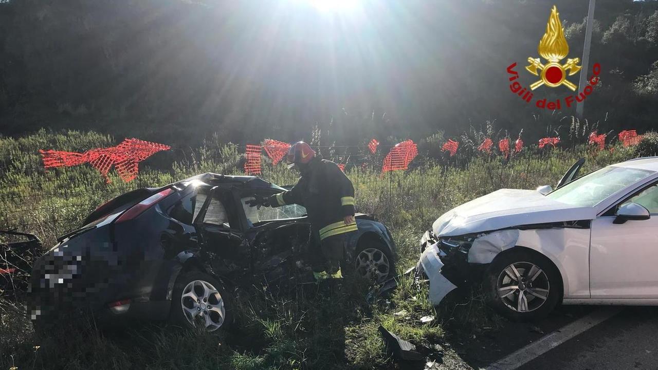 Un ferito in uno scontro fra tre auto a Fiorentina