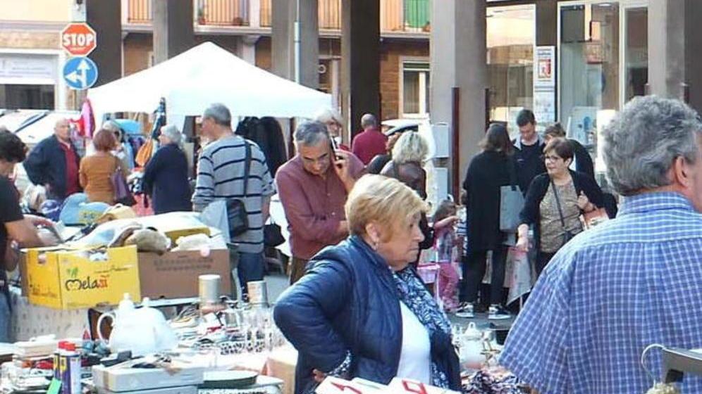 Mercatini degli hobbisti Cambia il regolamento