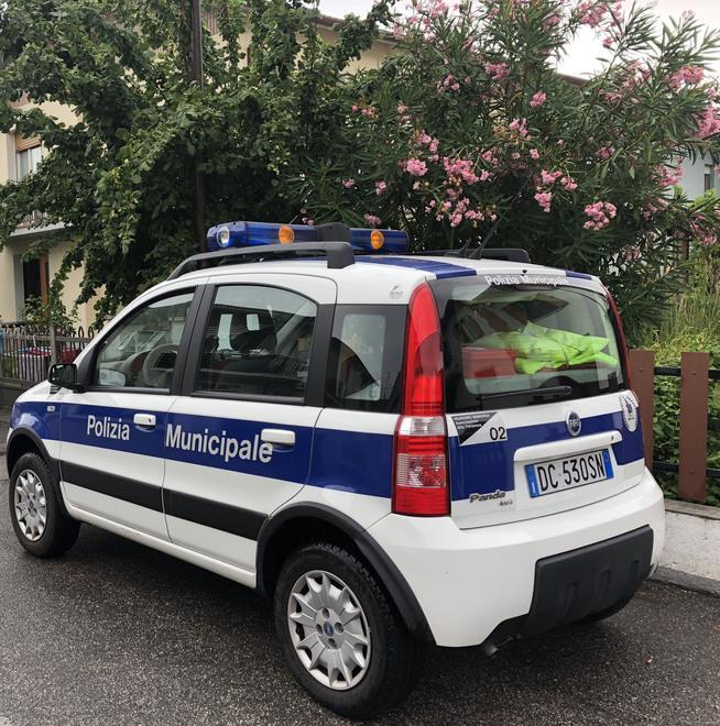 Dipendente multato mentre è in servizio col mezzo del Comune